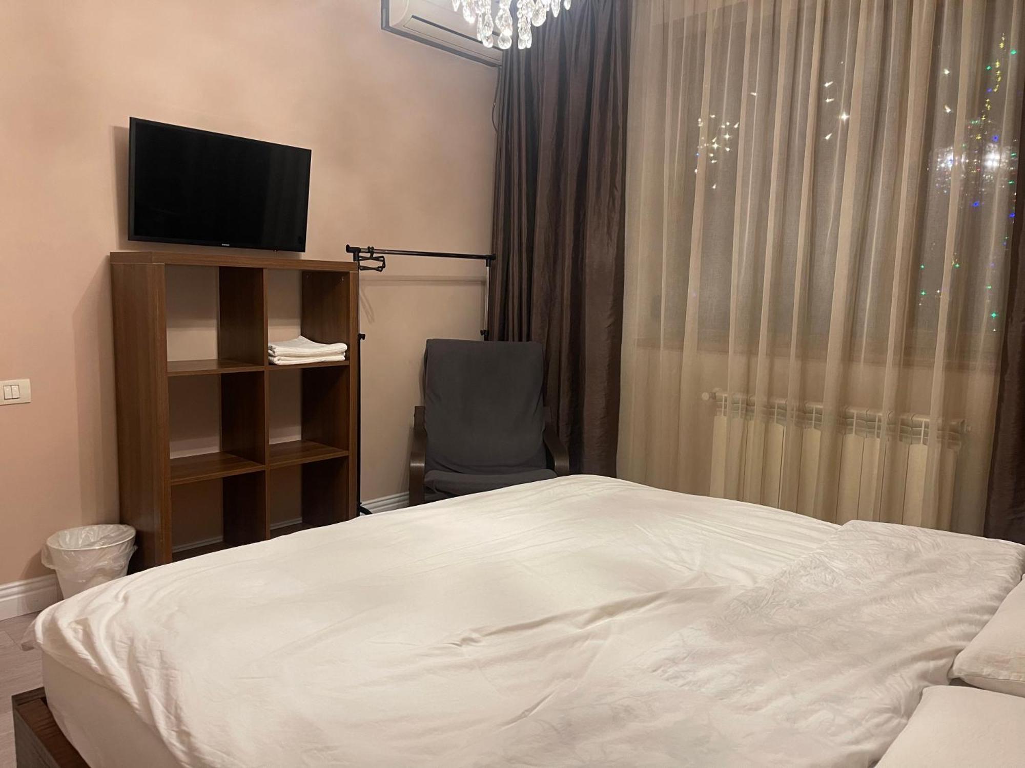 Room In A Private House - 5 Min From Therme And Airport Corbeanca Exterior foto